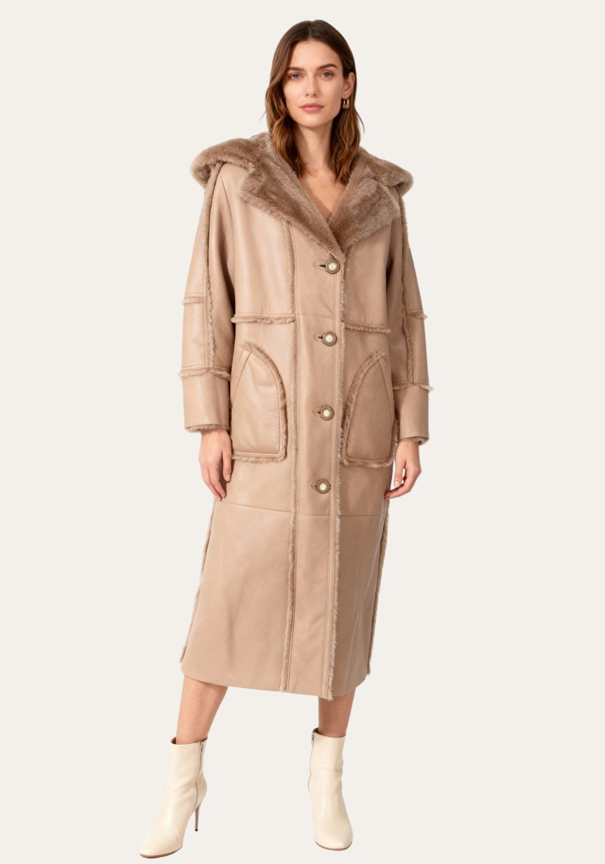 Shearling-Lammfellmantel Camille – Feminine Eleganz in Beige