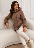 Vorschau: Lammfelljacke Beige mit Kapuze und Ledereinsätzen - natürlich warm & stilvoll