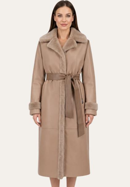 Mantel Sophia – edles Lammfell, zeitlose Silhouette, femininer Stil